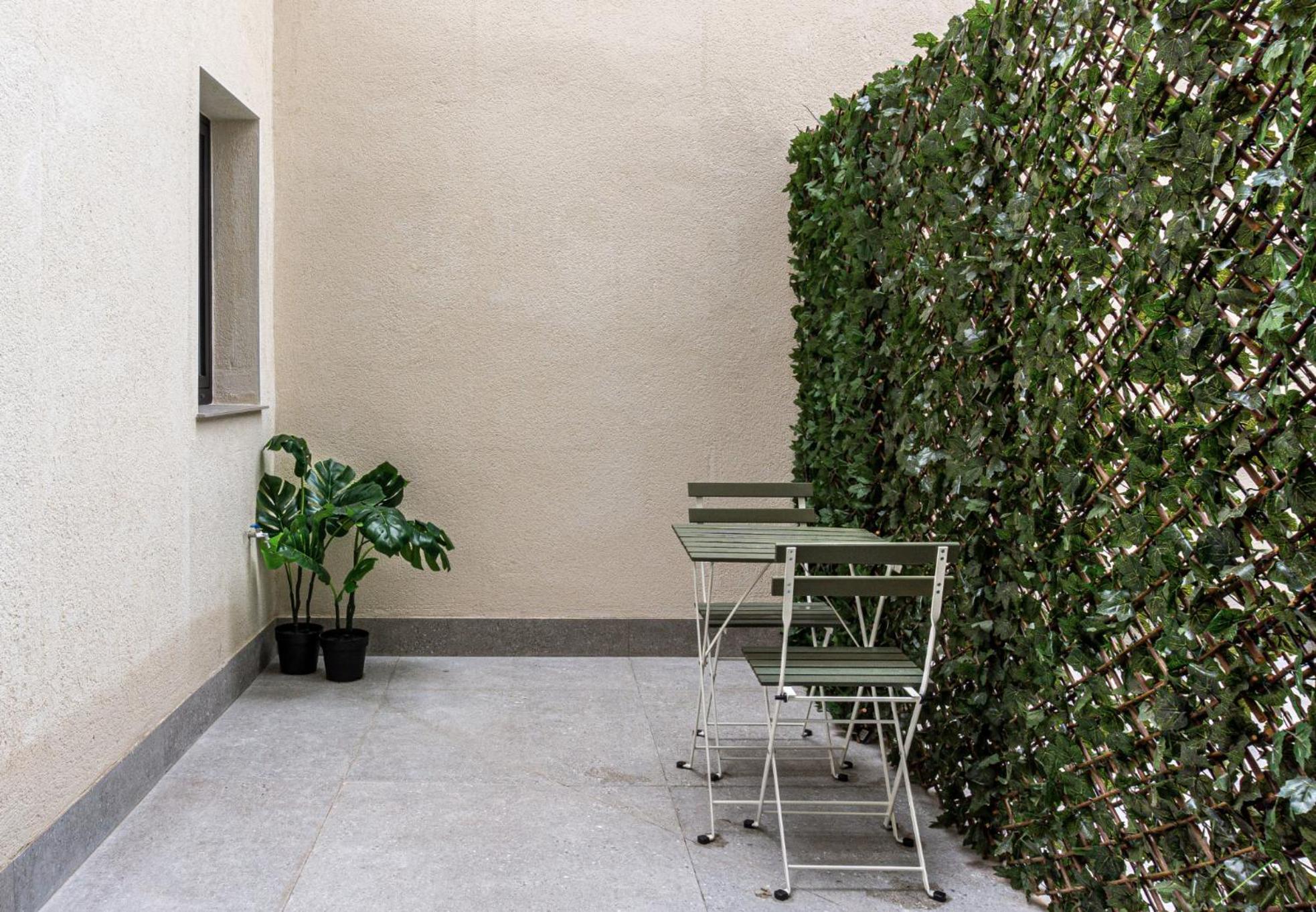 Osito Hub - Duque De Gaeta Apartman Valencia Kültér fotó